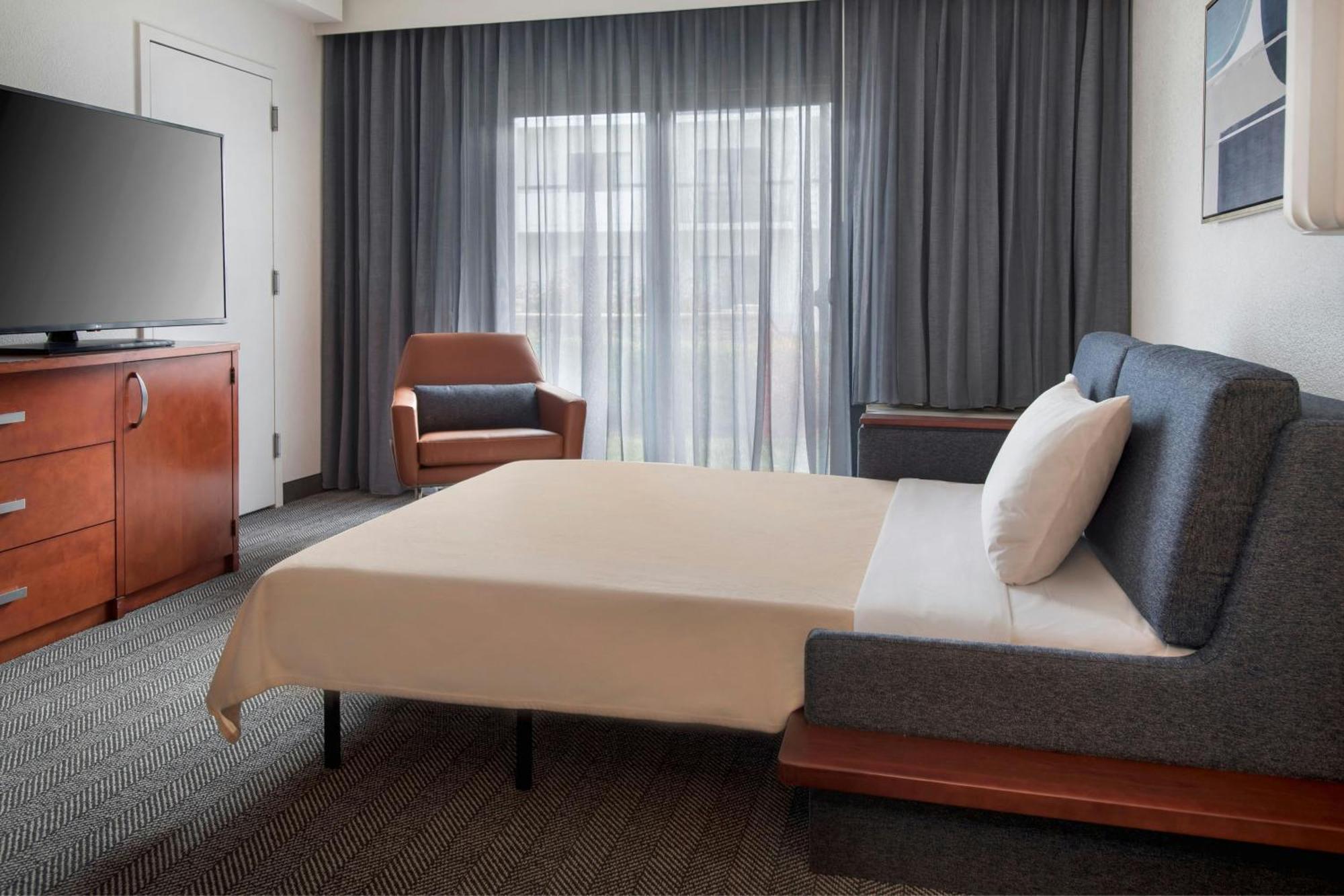 Courtyard By Marriott Silver Spring North/White Oak Exterior foto