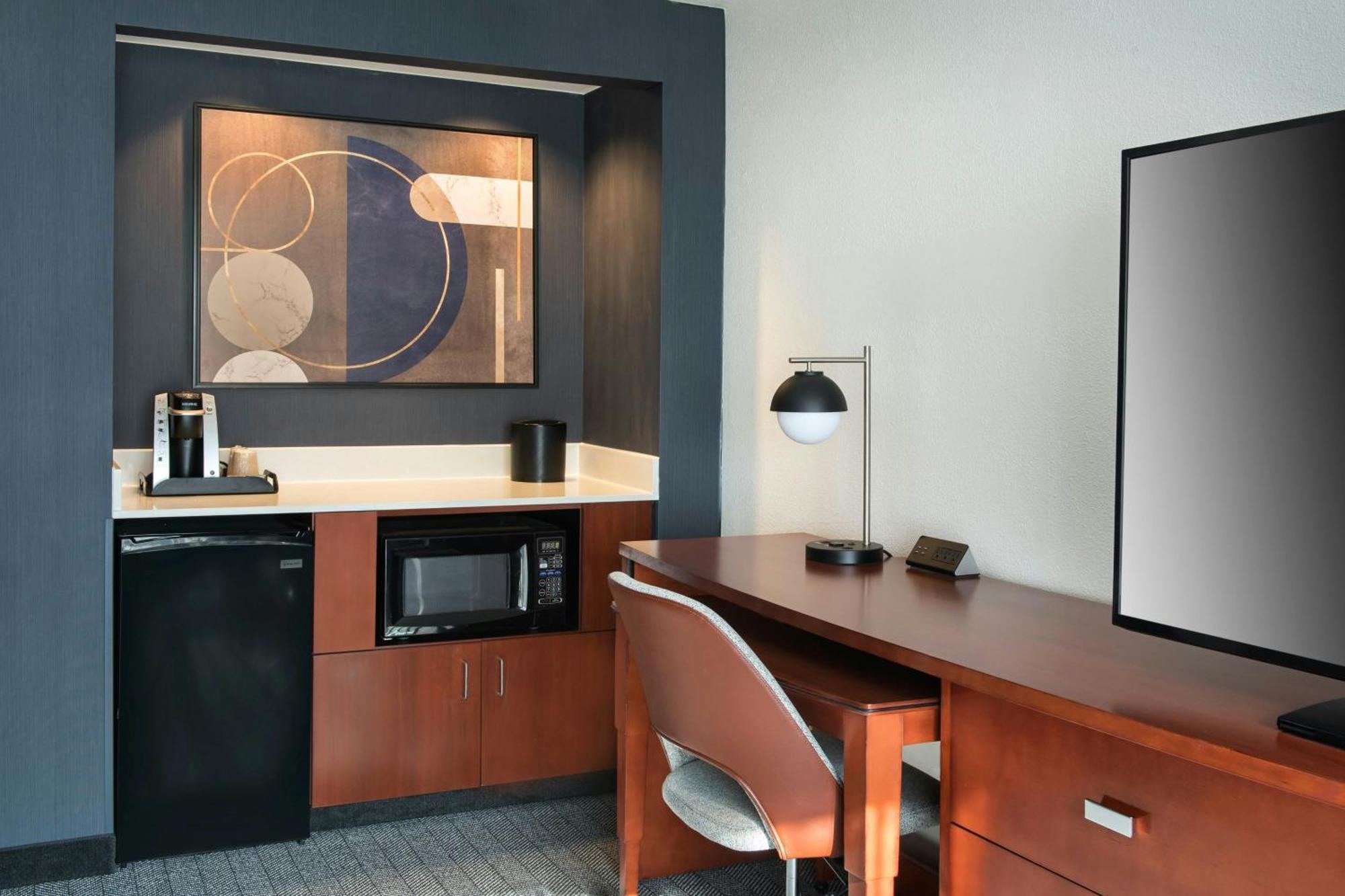 Courtyard By Marriott Silver Spring North/White Oak Exterior foto
