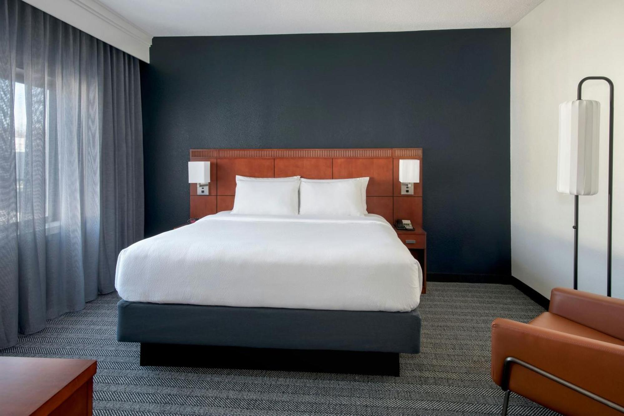 Courtyard By Marriott Silver Spring North/White Oak Exterior foto