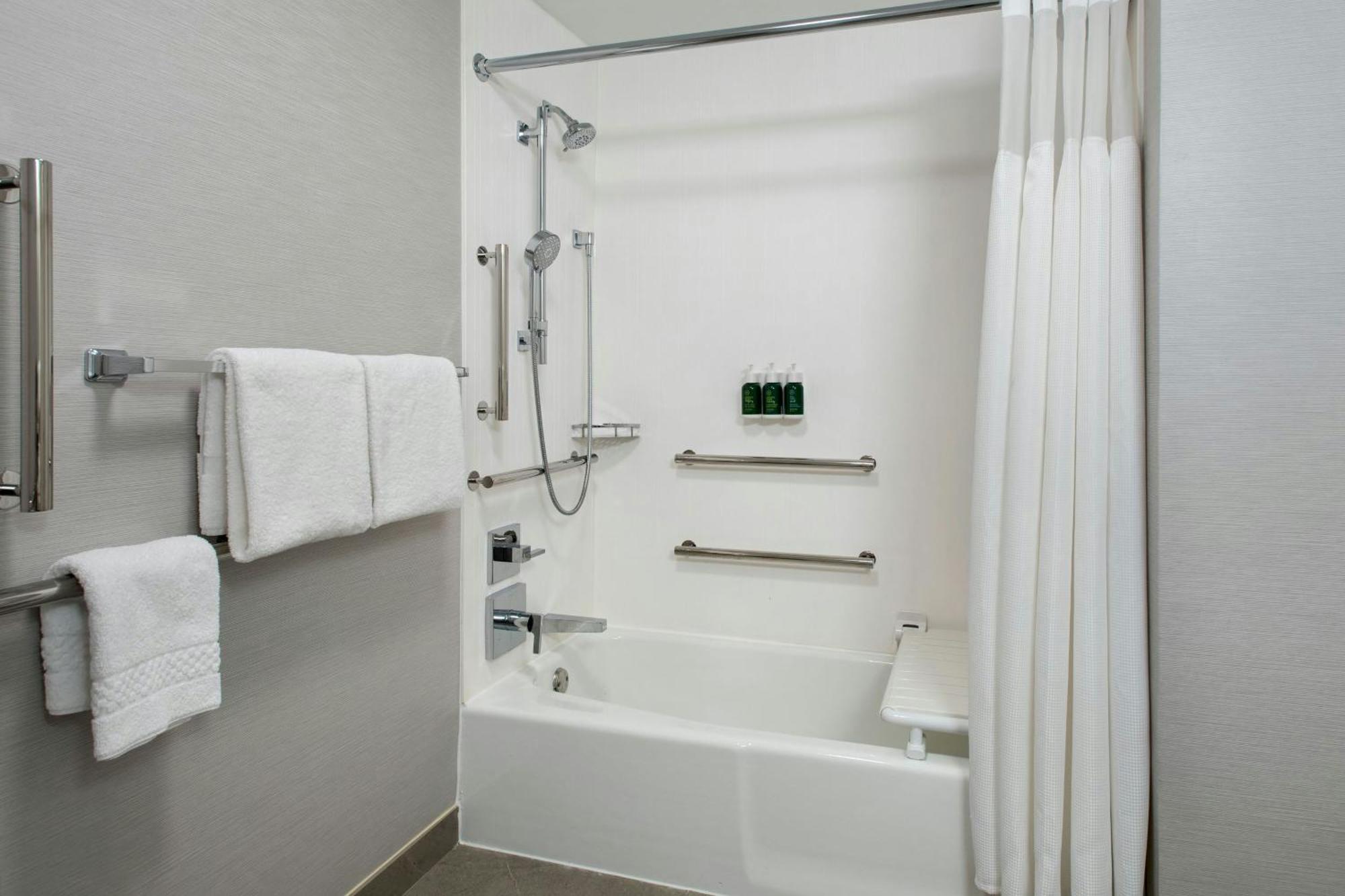 Courtyard By Marriott Silver Spring North/White Oak Exterior foto